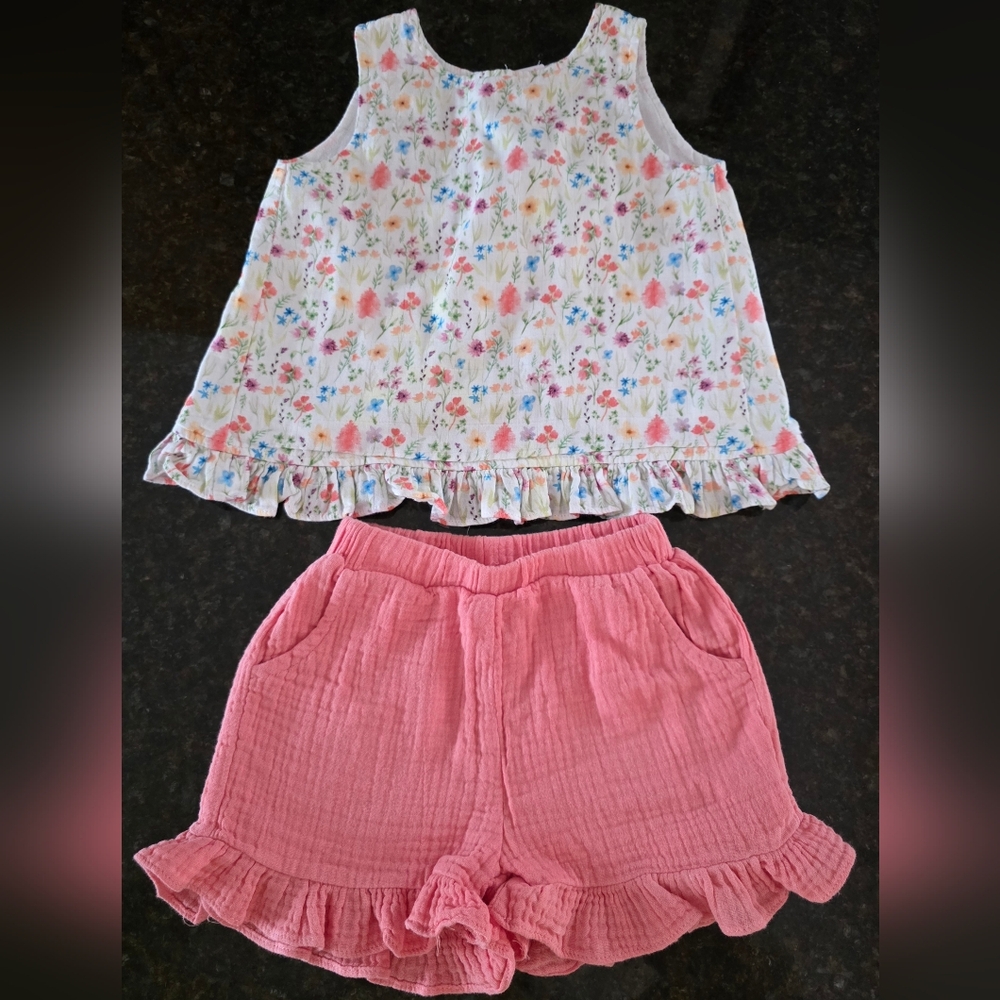 Stitchy Fish Floral Top and Pink Shorts Set